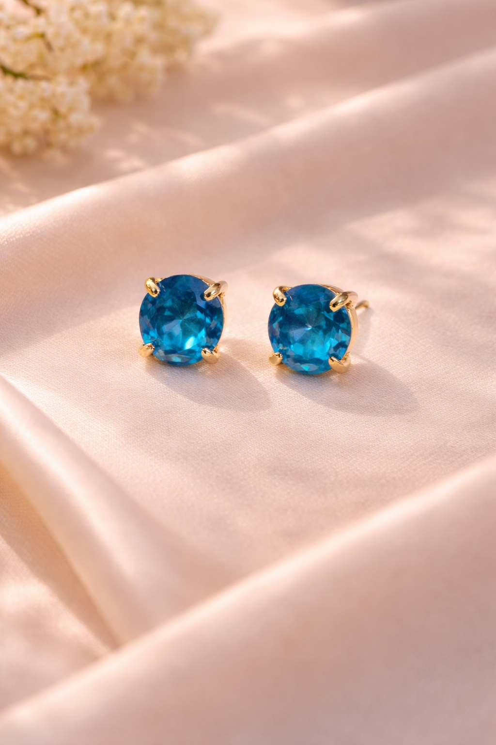 Mora Mora Sapphire Glow Stud Earrings